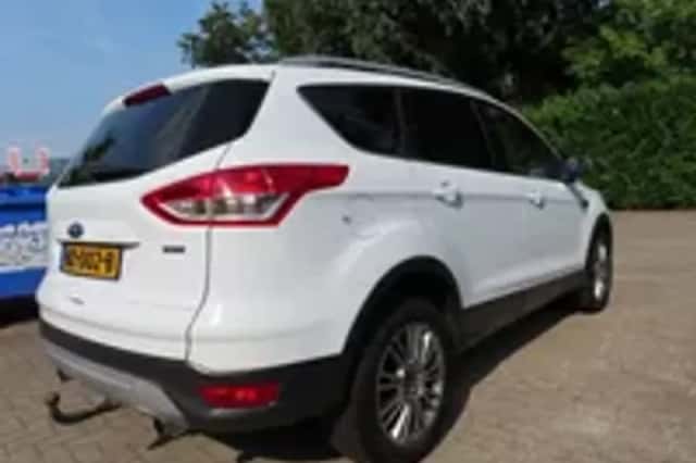 Ford Kuga (2014) thumbnail 5