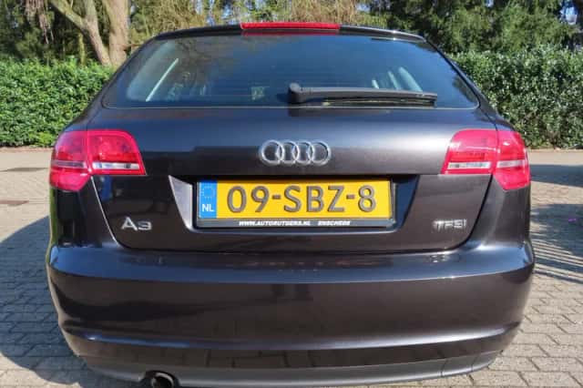 Audi A3 (2011) thumbnail 3