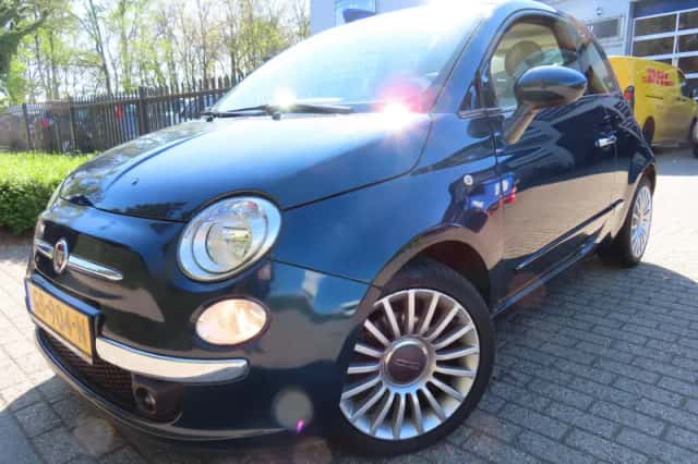 Fiat 500 (2015) thumbnail 1