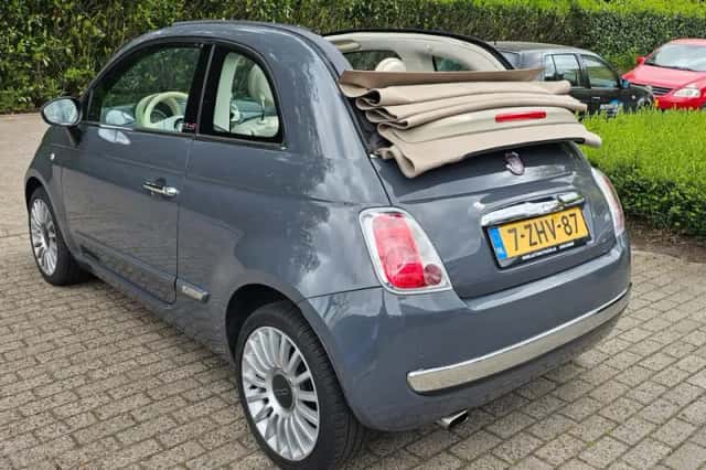Fiat 500 (2015) thumbnail 2