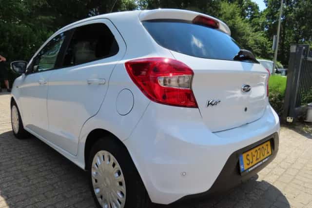 Ford Ka+ (2018) thumbnail 2