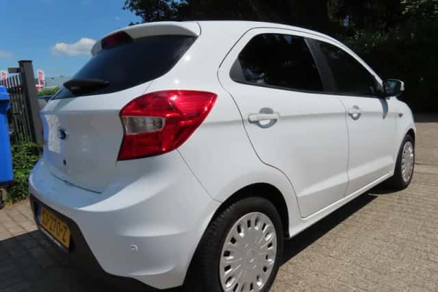 Ford Ka+ (2018) thumbnail 5