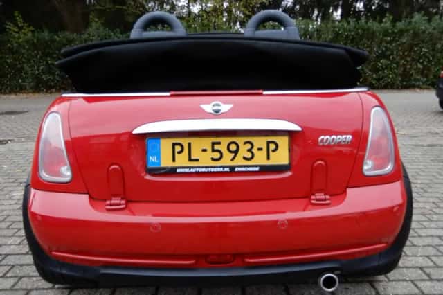 MINI Cabrio (2005) thumbnail 3
