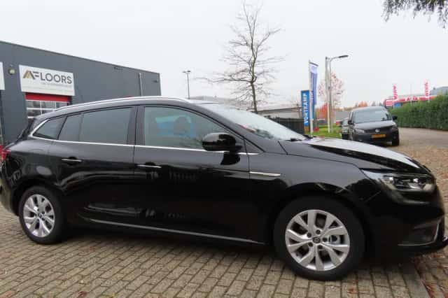Renault Mégane (2019) thumbnail 6