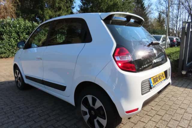 Renault Twingo (2015) thumbnail 2