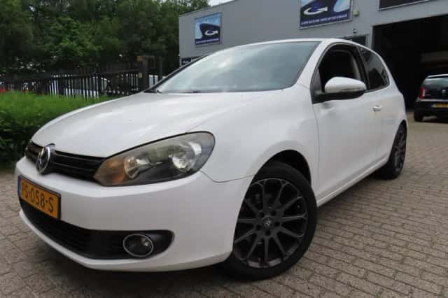 Volkswagen Golf (2009) thumbnail 1