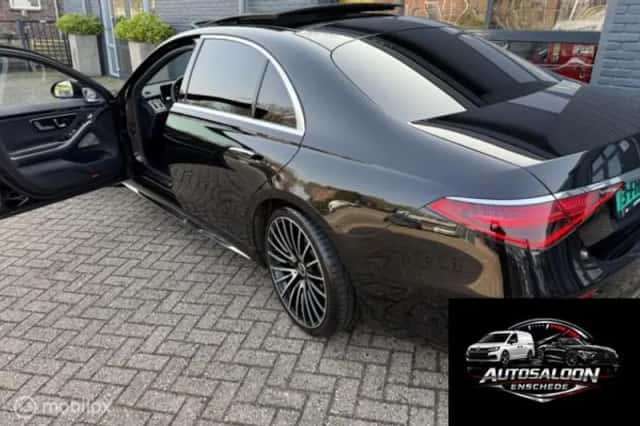 Mercedes-Benz S350d (2022) thumbnail 3