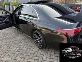 Mercedes-Benz S350d (2022) thumbnail 3