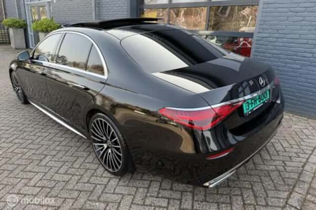 Mercedes-Benz S350d (2022) thumbnail 4