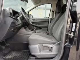 Volkswagen Caddy (2023) thumbnail 9
