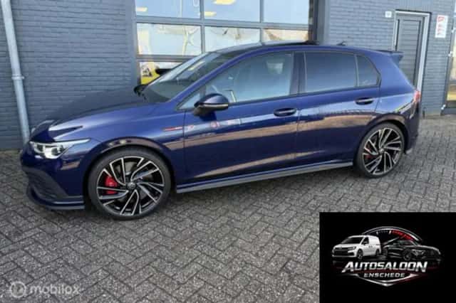 Volkswagen Golf (2022) thumbnail 2