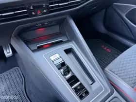 Volkswagen Golf (2022) thumbnail 17