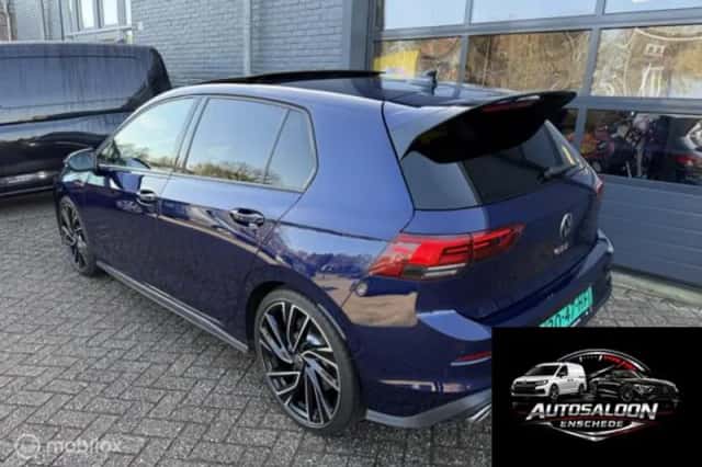 Volkswagen Golf (2022) thumbnail 3