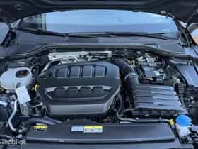 Volkswagen Golf (2022) thumbnail 22