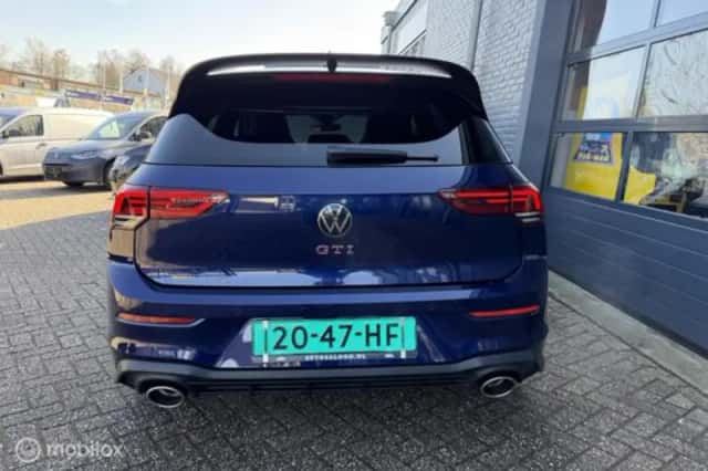 Volkswagen Golf (2022) thumbnail 4