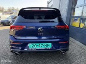 Volkswagen Golf (2022) thumbnail 4