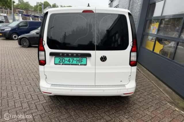 Volkswagen Caddy (2021) thumbnail 4