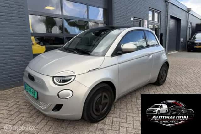 Fiat 500e (2025) thumbnail 1