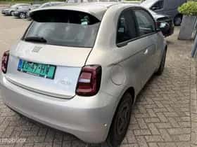 Fiat 500e (2025) thumbnail 5