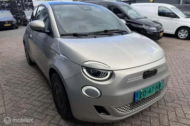 Fiat 500e (2025) thumbnail 6