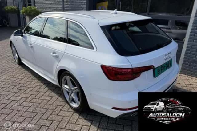 Audi A4 (2017) thumbnail 3