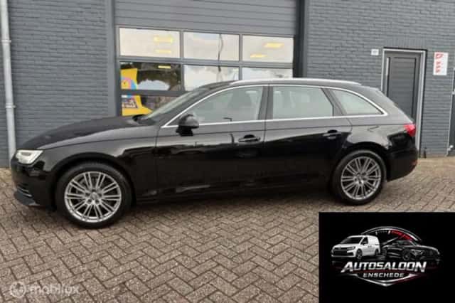 Audi A4 (2017) thumbnail 2