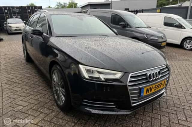Audi A4 (2017) thumbnail 6
