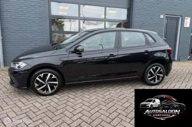 Volkswagen Polo (2021) thumbnail 2