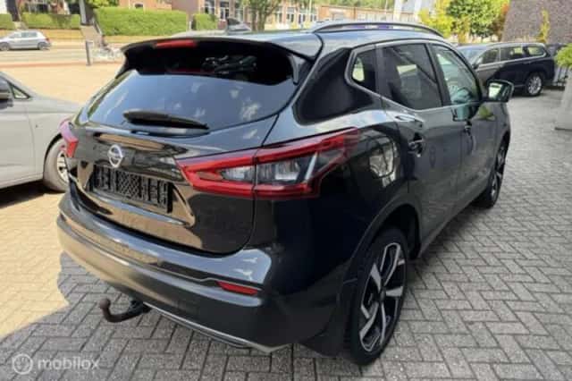 Nissan Qashqai (2018) thumbnail 5
