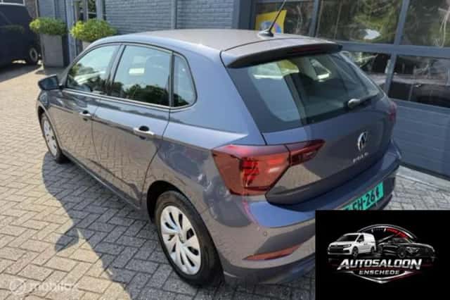 Volkswagen Polo (2023) thumbnail 3