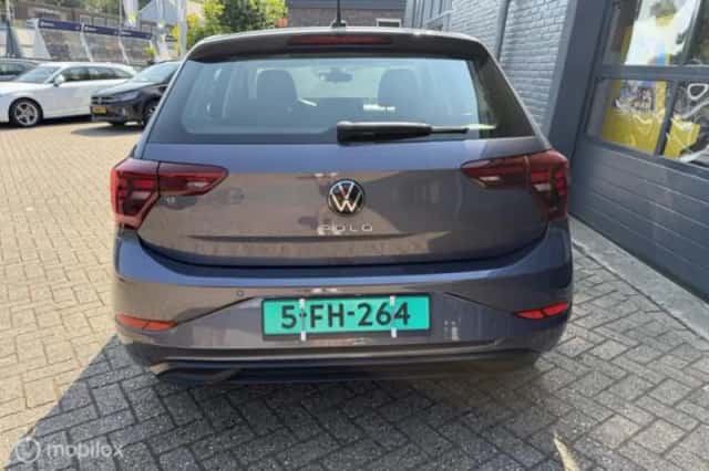 Volkswagen Polo (2023) thumbnail 4