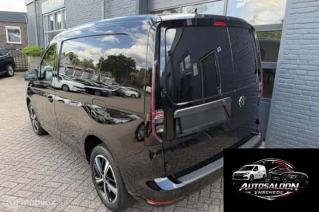 Volkswagen Caddy (2021) thumbnail 3