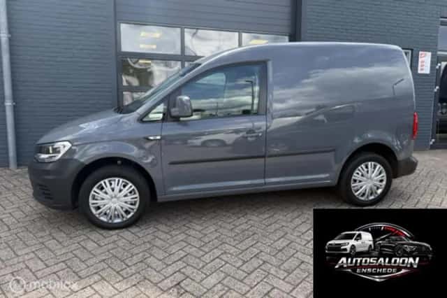 Volkswagen Caddy (2018) thumbnail 2