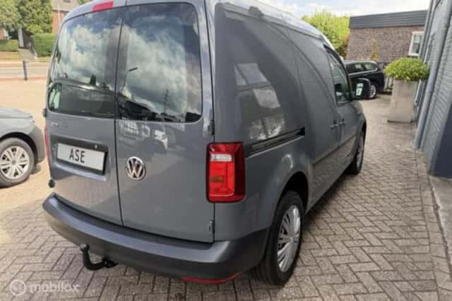 Volkswagen Caddy (2018) thumbnail 5