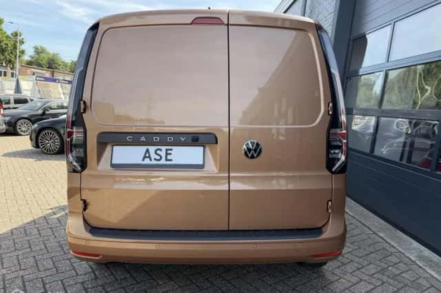 Volkswagen Caddy (2021) thumbnail 4