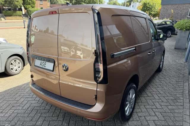 Volkswagen Caddy (2021) thumbnail 5