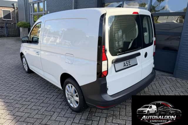 Volkswagen Caddy (2022) thumbnail 3