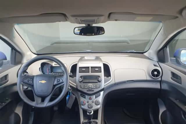 Chevrolet Aveo (2012) thumbnail 3