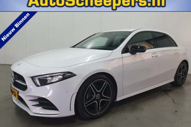 Mercedes-Benz A-Klasse (2021) thumbnail 1