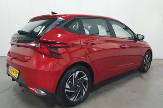 Hyundai i20 (2021) thumbnail 2