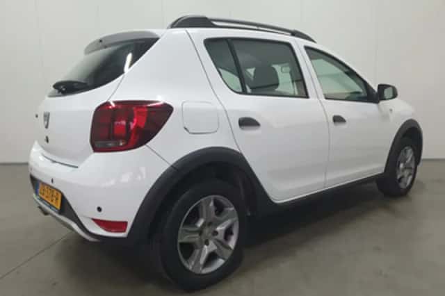 Dacia Sandero (2019) thumbnail 3