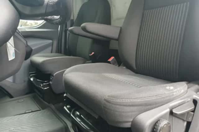 Ford Transit Custom (2017) thumbnail 4