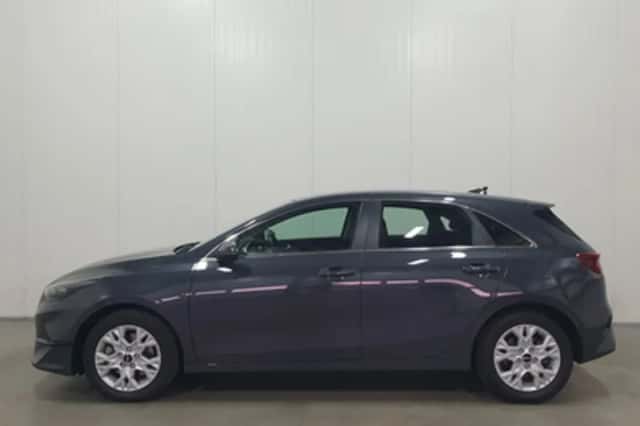 Kia Ceed (2024) thumbnail 6