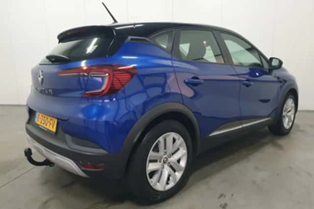 Renault Captur (2020) thumbnail 3