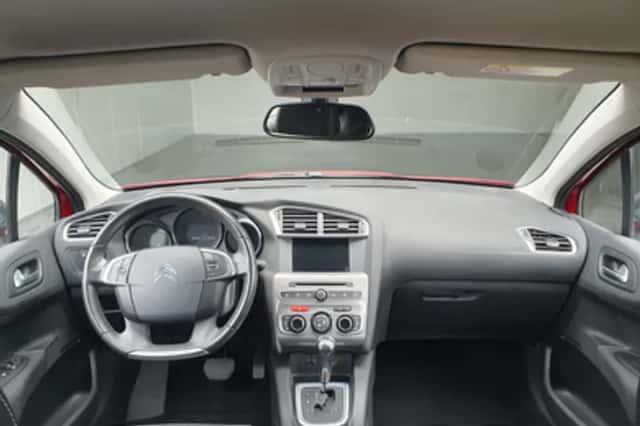 Nissan Micra (2015) thumbnail 3
