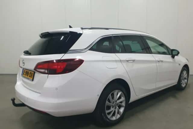 Opel Astra (2021) thumbnail 2