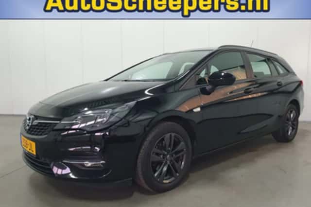 Opel Astra (2021) thumbnail 2