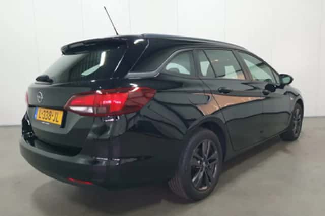Opel Astra (2021) thumbnail 3