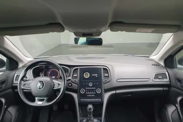 Renault Mégane (2019) thumbnail 3