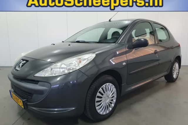Peugeot 206+ (2011) thumbnail 1